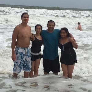 Meet your Posher, Ayee'yo