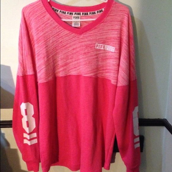 VS PINK Varsity Crew