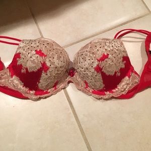 Victoria secret bra
