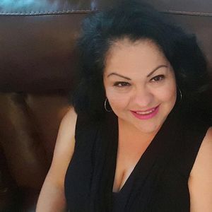 Meet your Posher, Liz