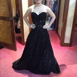 Meet your Posher, Lee