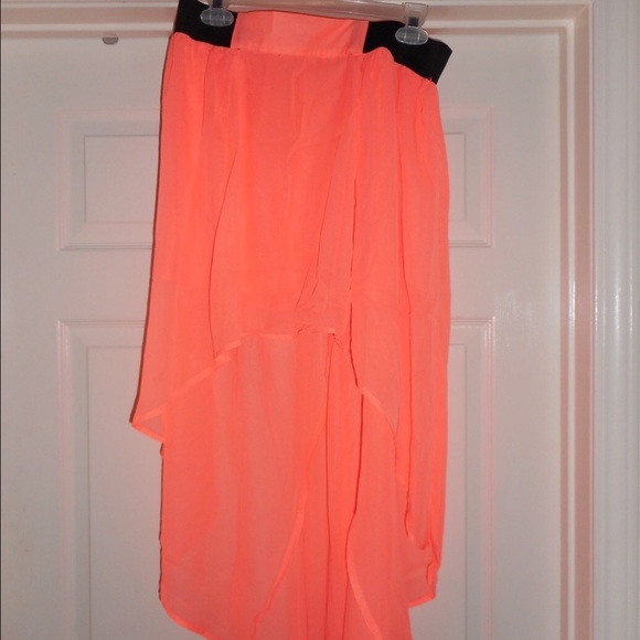 High low skirt 🎀