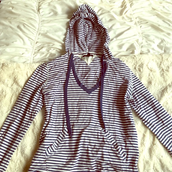 Cotton hooded pull over