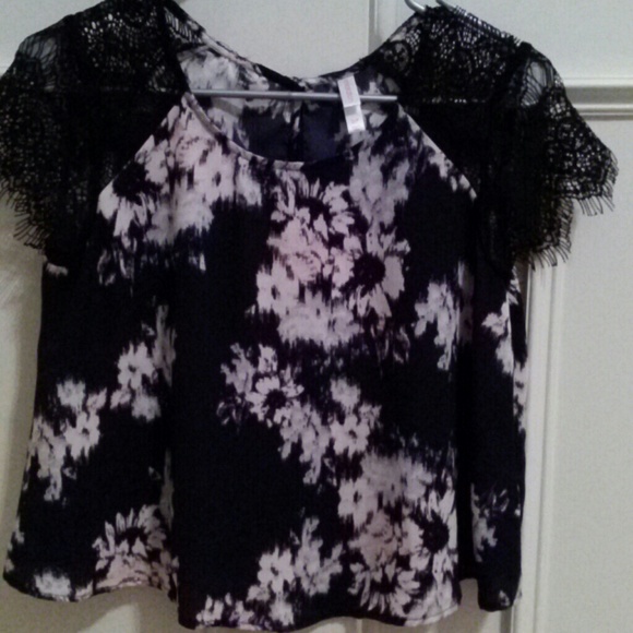 Lace sleeve blouse!!! ;-)