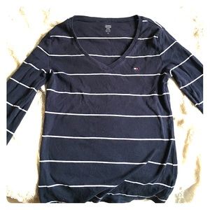Tommy Hilfiger vneck long sleeve sweater