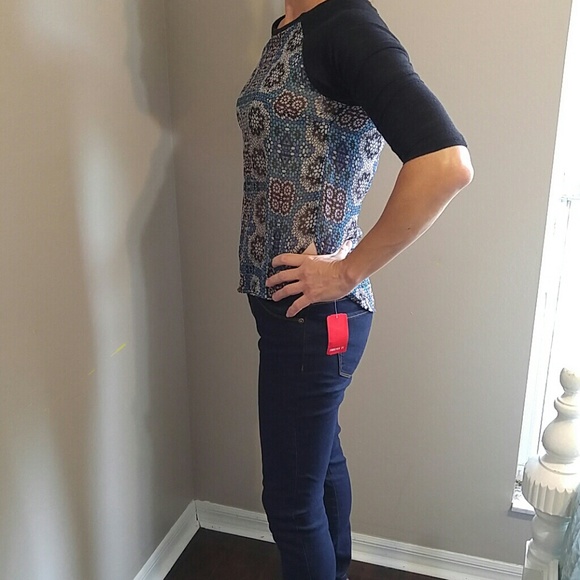 Patterned blouse - Picture 2 of 3