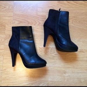 H&M black booties size 6
