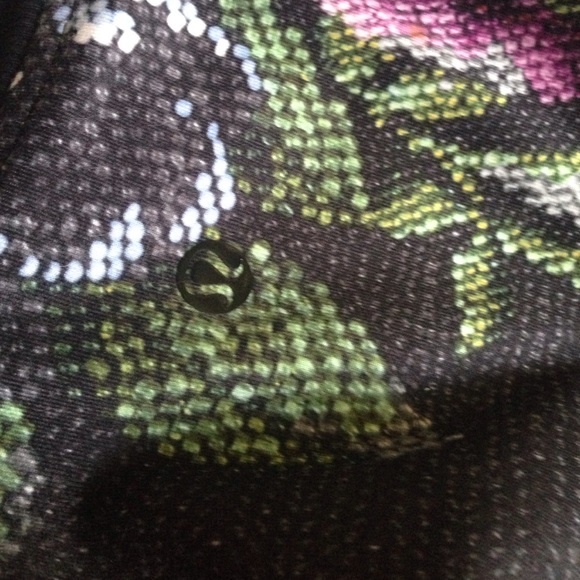 Reversible 3D jacket by Lululemon - Picture 3 of 3