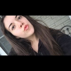 Meet your Posher, Kacey