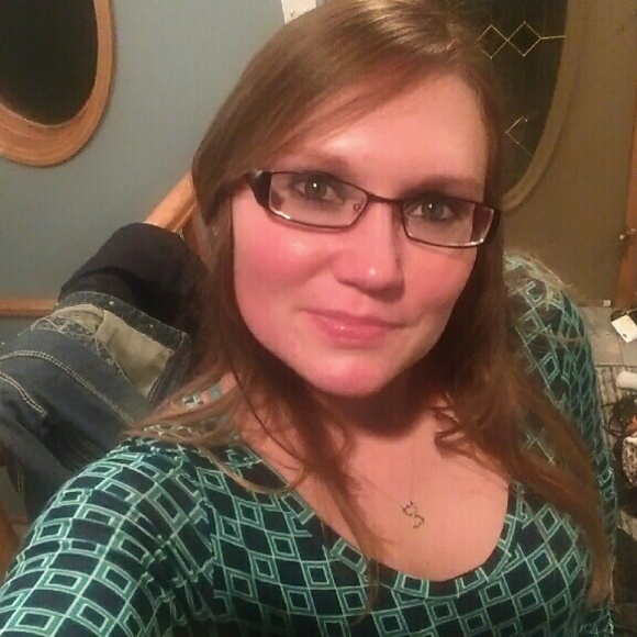 Meet your Posher, Kayelon - Picture 1 of 1