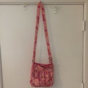 Vera Bradley crossover bag