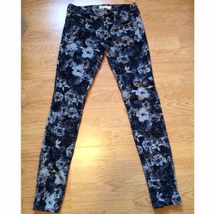 Floral black and gray jeggings size 3