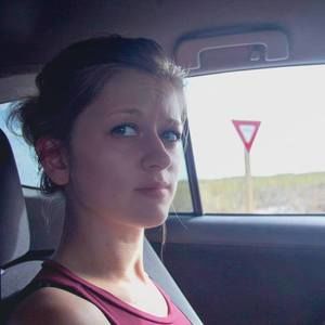 Meet your Posher, Becca