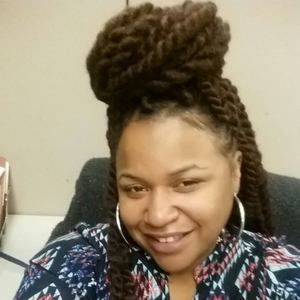 Meet your Posher, Alexis