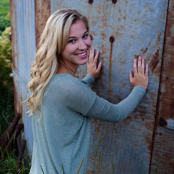 Meet your Posher, Breanna