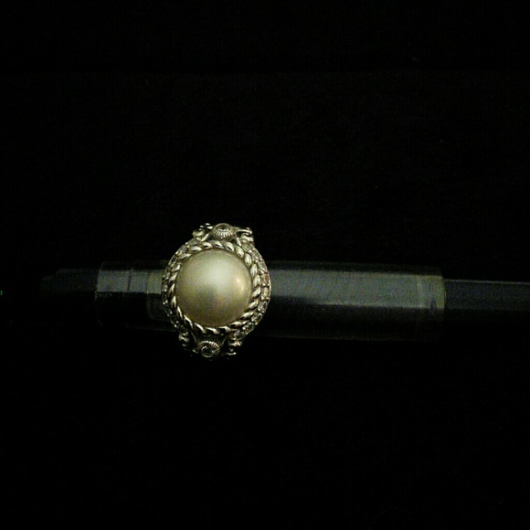Judith Ripka White Mabe Pearl Ring