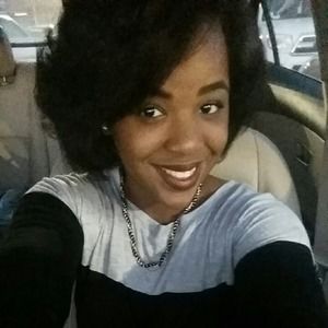 Meet your Posher, Kayla