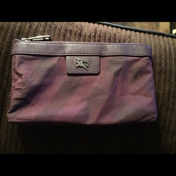 Burberry wallet / or pouch ❤️💯