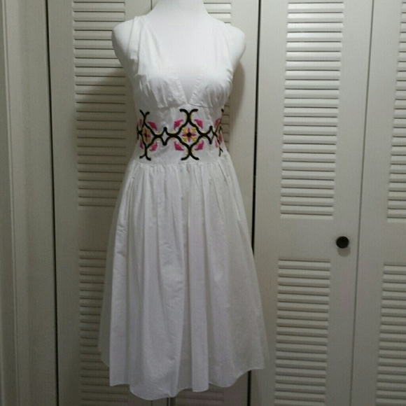 Milly Dresses & Skirts - Milly  Embroidered  Waist  Dress