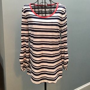 Banana Republic 3/4 Sleeve Top. New Condition.