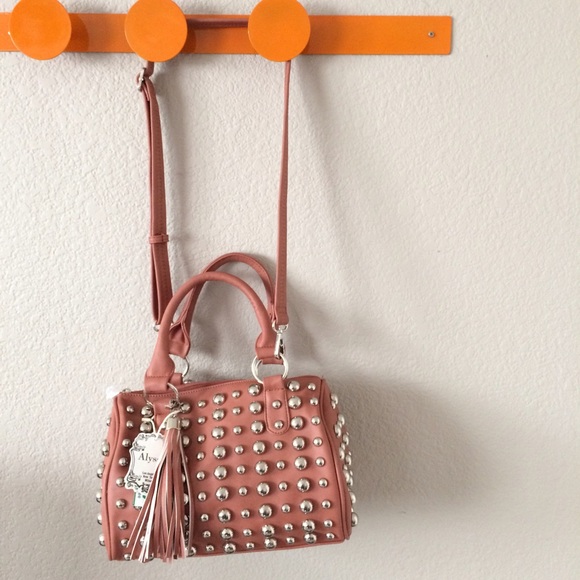 🎉3xHP🎉 Studded Alyssa bag! - Picture 2 of 3