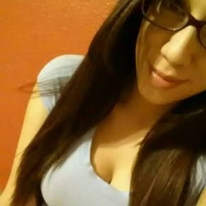 Meet your Posher, Daniella