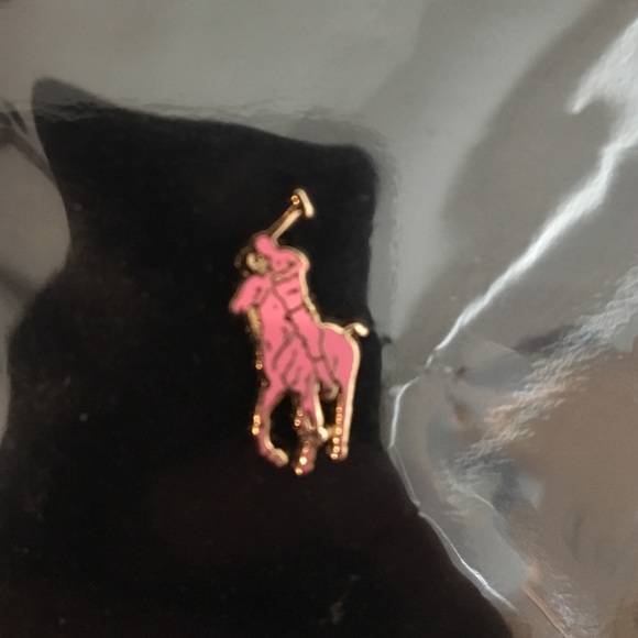 Polo pin