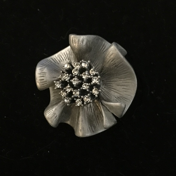 PREMIER DESIGNS - Camille pin/ slider