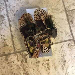 Peacock and leopard print sandals 9