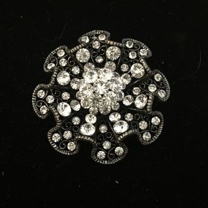 PREMIER DESIGNS - Ruffles pin/ slider