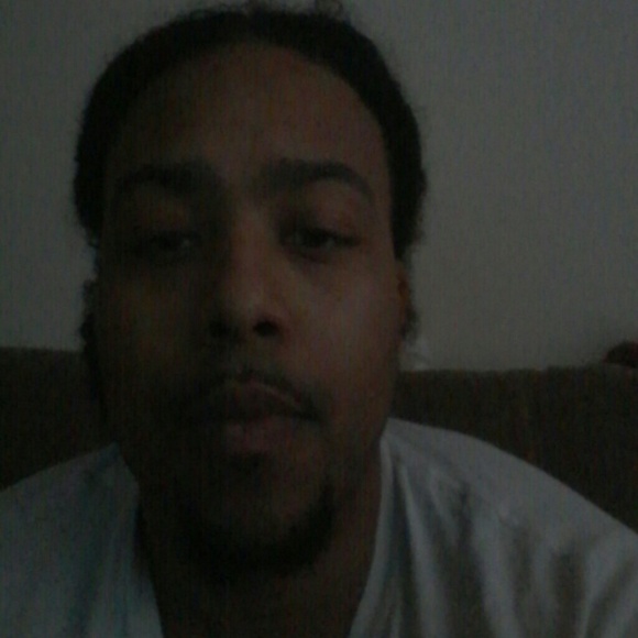 Meet your Posher, Luis - Picture 1 of 1