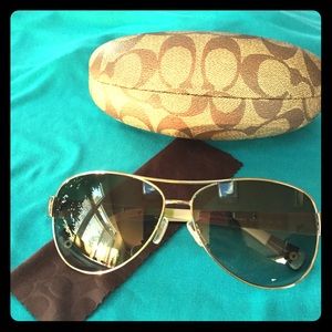 Coach women's aviator sunglasses (polarized!)