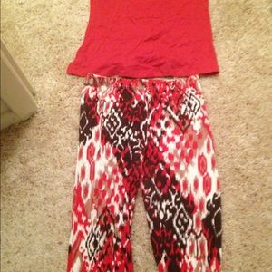 Leggings and tank top.