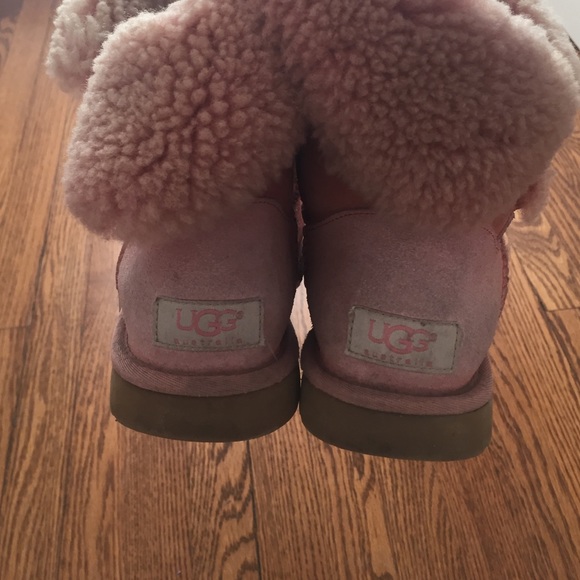 Pink ugg boots - Picture 2 of 3