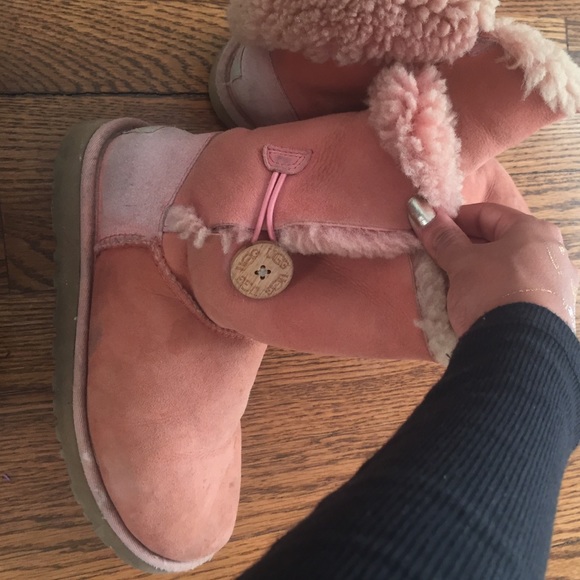 Pink ugg boots - Picture 3 of 3