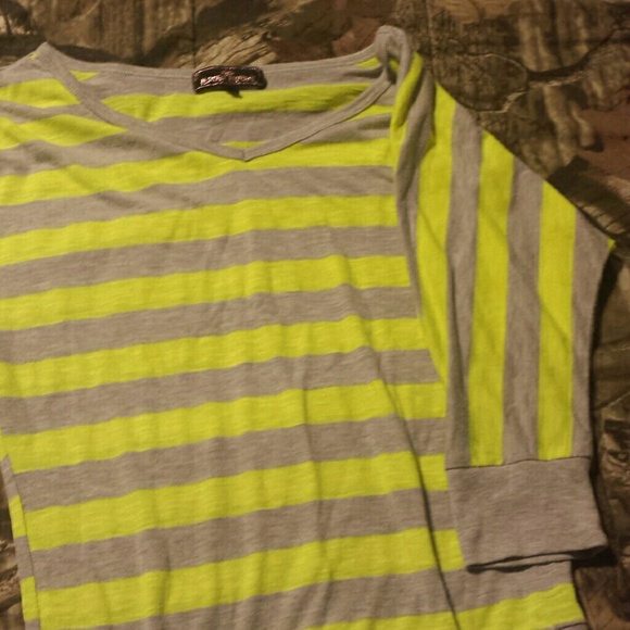 Almost Famous sleeved shirt