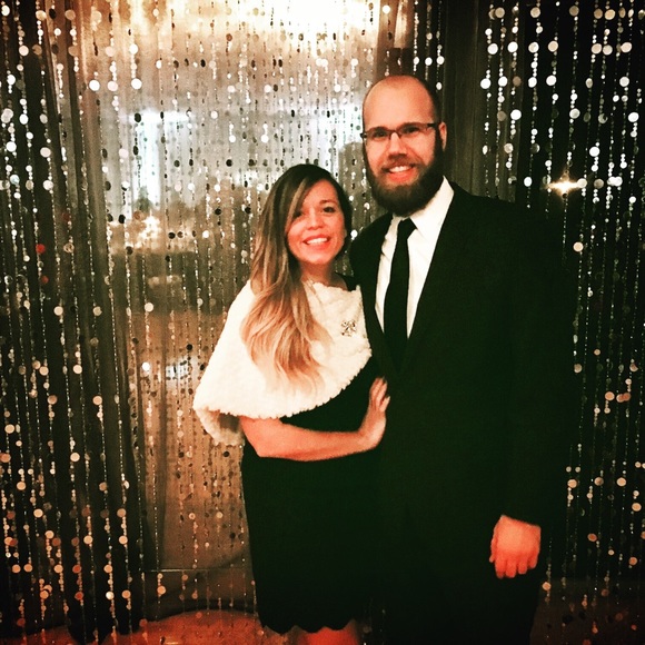 Beautiful white Faux fur shawl perfect for winter