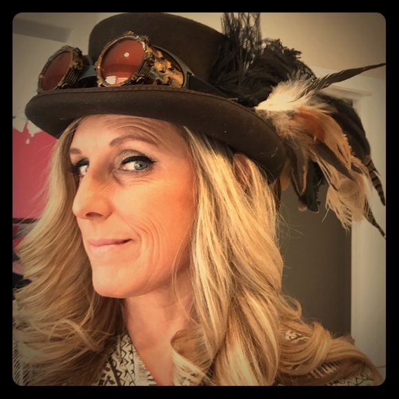 Meet your Posher, Kim - Picture 4 of 7