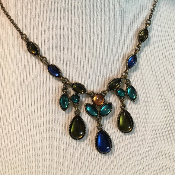 Vintage necklace w/ colorful stones and earrings