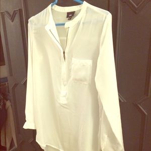 White long sleeve blouse