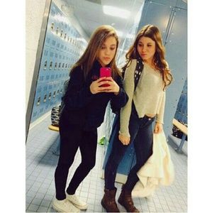 Meet your Posher, Addi