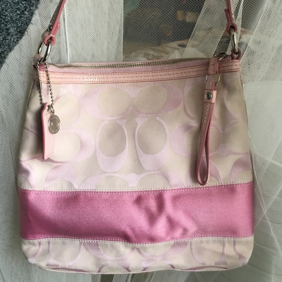 Coach shoulder bag