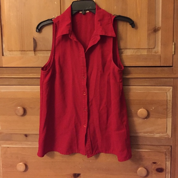 Red button down top - Picture 1 of 2