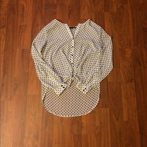 Ro & De hi-lo tie- front blouse. Small.