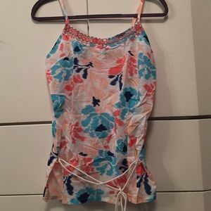 Floral button tank