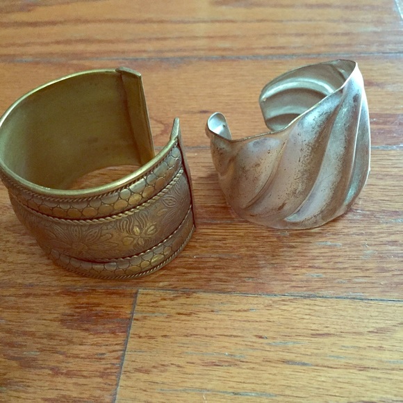 Two cuff bundle