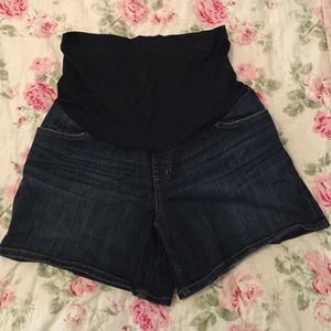 Liz Lange maternity shorts size L