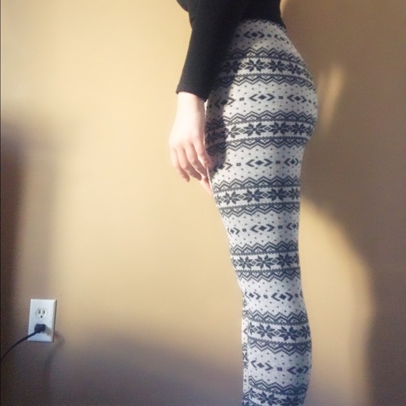 GREY AND BLACK SOFT PRINTED LEGGINGS 💜