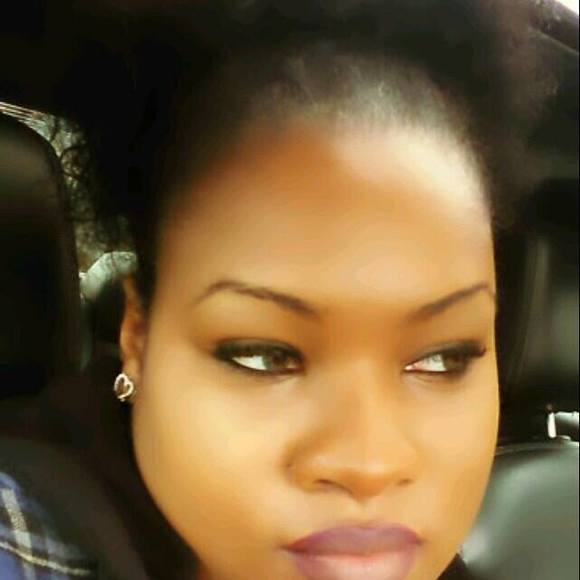 Meet your Posher, Whitney