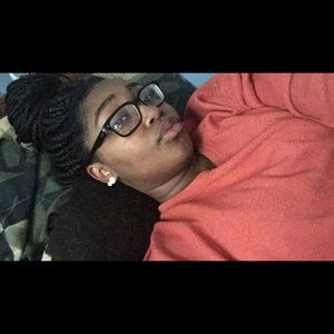 Meet your Posher, Mikayla